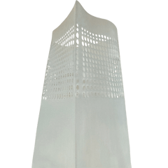 Nahaufnahme Wita Hüll Light 40 cm Rebschützer hellblau transparent